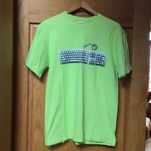 SUPREME MEN’S T-SHIRT IN SIZE M.